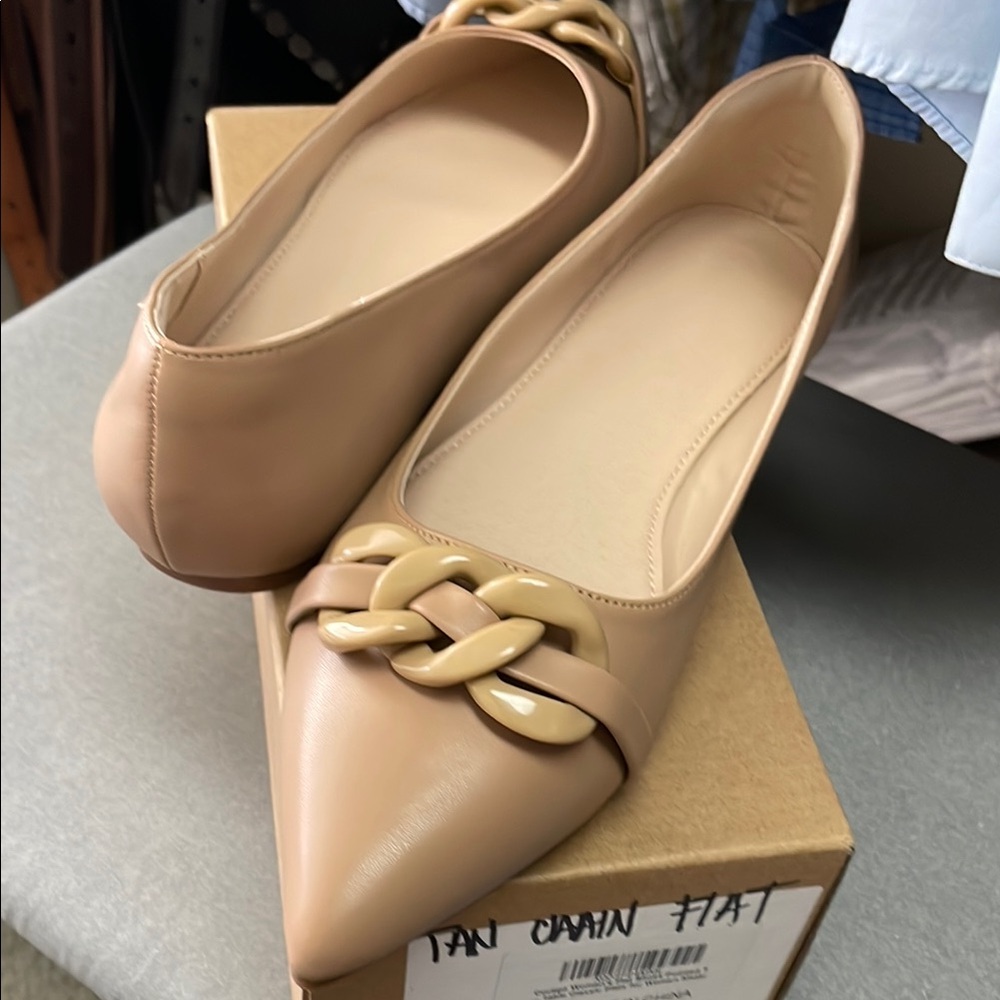 Elegant Tan Chain Detail Women's Flats